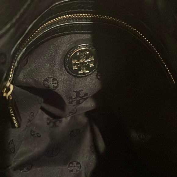 TORY BURCH Pebbled Leather 2-Way Crossbody Black - Picture 15 of 15